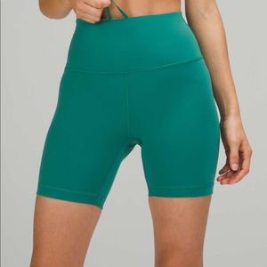 Wunder Train High-Rise Short 6” Color: Teal Lagoon.